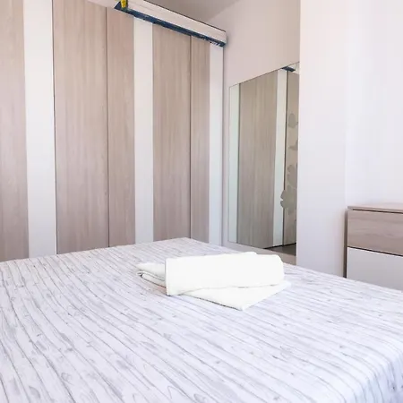 Dolcevivere Gallipoli 5 - 6 *